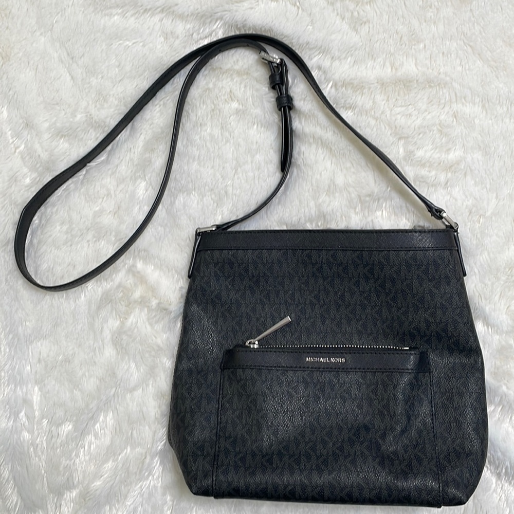 Michael Kors Crossbody Bag